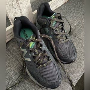 New Balance  size 6.5 all terrain sneaker